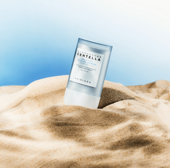 SKIN 1004 Madagascar Centella Hyalu-Cica Silky-Fit Sun Stick SKIN 1004